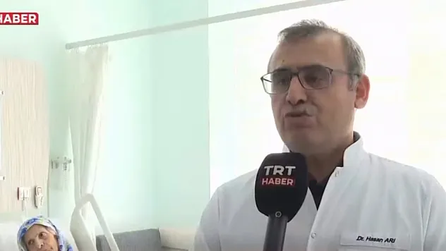 Afyonlu Prof. Dr. Hasan Arı'dan Türkiye'de bir ilk