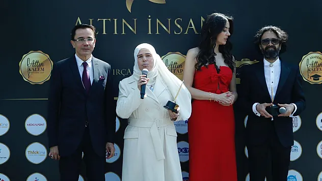 Afyon'lu Yazar Koçak'a Önemli Ödül