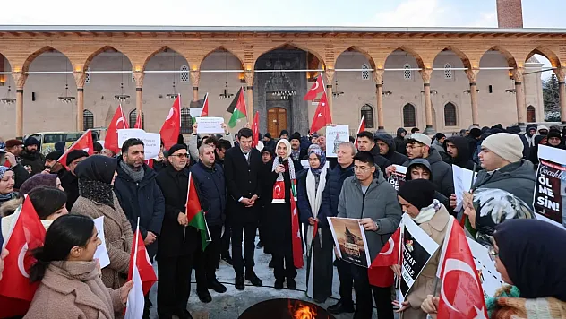 Afyonlular Gazze İçin 30 Otobüsle İstanbul'da