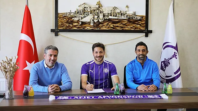 Afyonspor İsmail Hakkı Doğan ile 3 yıllığına el sıkıştı