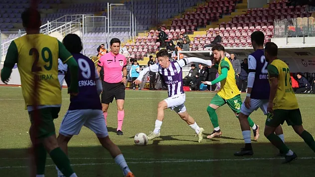 Afyonspor Ligin İlk Yarısını 7. Sırada Tamamladı