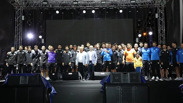 Afyonspor sahneye çıktı