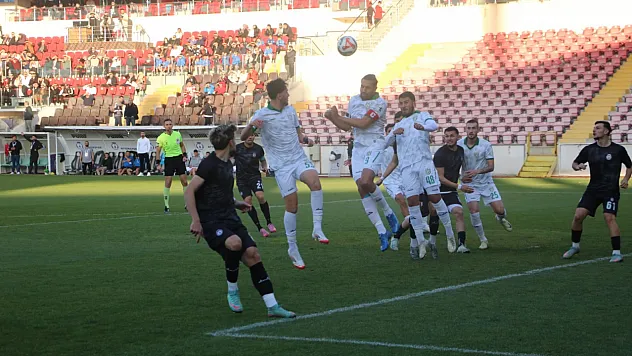 Afyonspor'un Golü Sayılmadı, Bornova'nın Golü İptal Edildi!