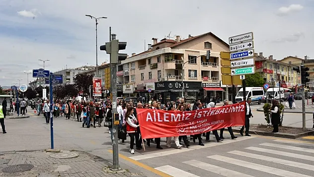 Ailenin Bütünlüğü İçin Yürüyecekler