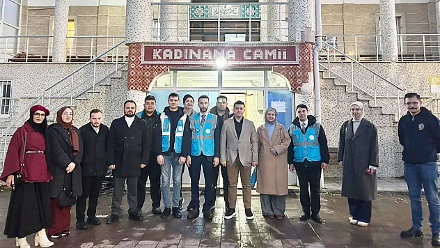 AK Gençlerden Ramazan'a Örnek Çalışma