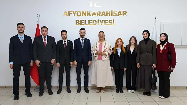 AK Gençlik Burcu Köksal'ın Yanında