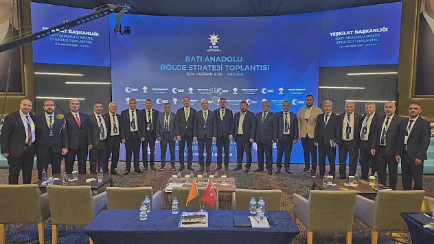 AK Parti Afyon Teşkilatı Strateji Toplantısında Tam Kadro