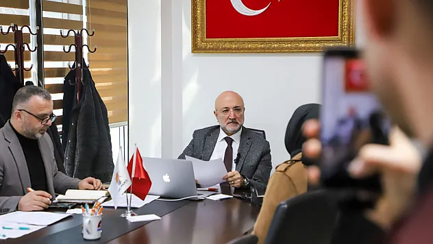 AK Parti'de Halk Günü Toplantıları İle Talepler Dinleniyor