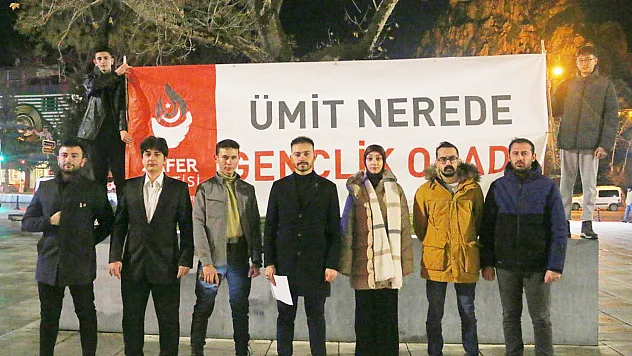'AK Parti Gençlik Kollarına Üye Olmayan Gençlere İş Yok'