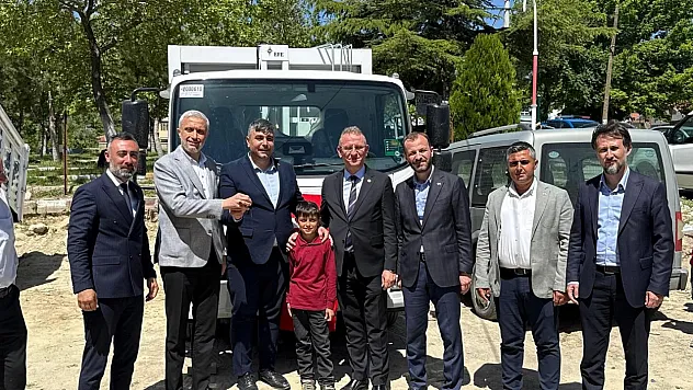 AK Parti Heyetinden Yenikent'e Ziyaret