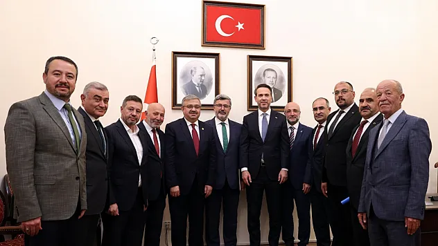 AK Parti Heyetinin 'Enerjisi' Yüksek