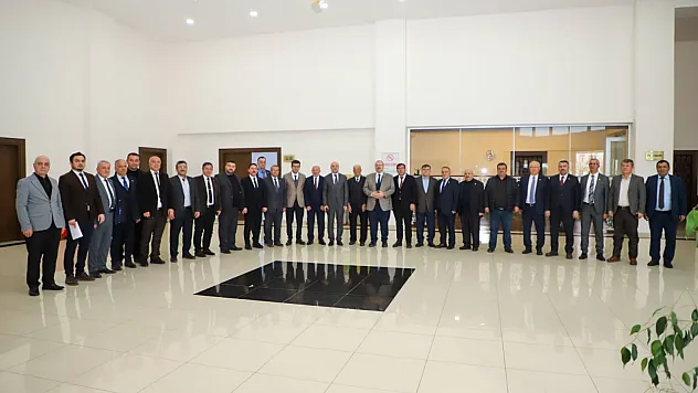 AK Parti İGM Grubunda İstişare Etti