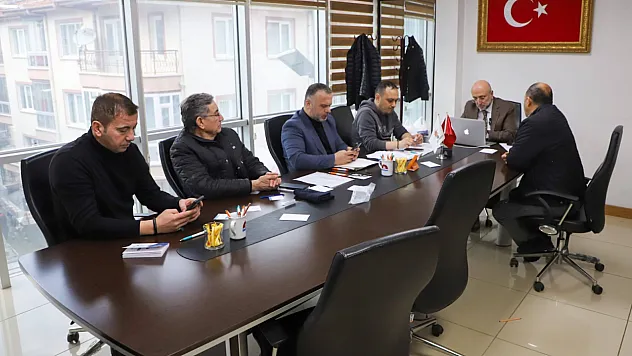 AK Parti Teşkilatı Vatandaşları Dinledi