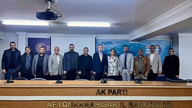 AK Parti Teşkilatına Dijital Dünyanın Kuralları Anlatıldı