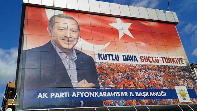 AK Parti: Yavuz Hırsız Ev Sahibini Bastırır