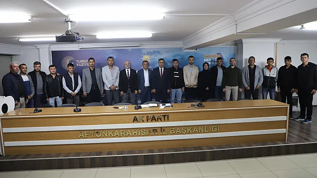 AK Parti'ye Merkez Sağdan Yeni Katılımlar