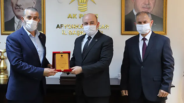 AK Parti'de 7 ilçe başkanı göreve başladı