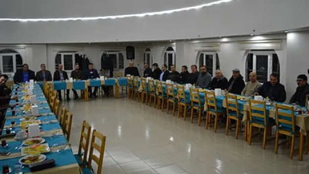 AK Parti'de birlik beraberlik toplantısı düzenlendi