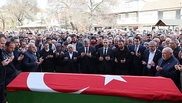 AK Partili Savaş, Son Yolculuğuna Uğurlandı