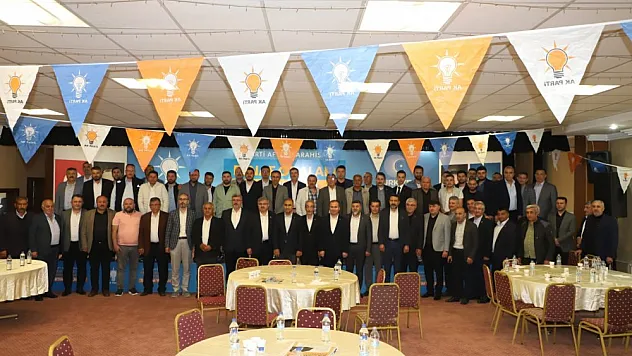 AK Partili siyasiler esnaftan Erdoğan'a destek istedi
