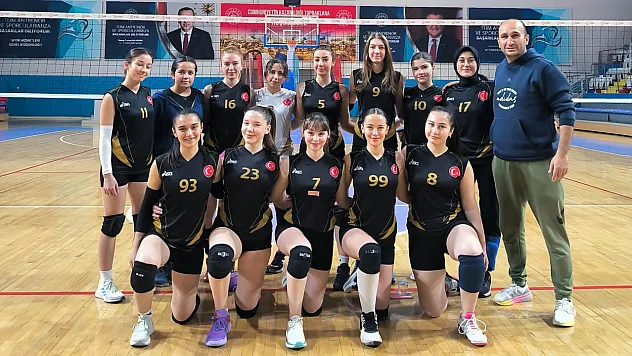AKAL Kızları Başarıya Doymuyor