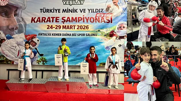 Akkurtlar Sahnede… Karateye Damga Vurdular