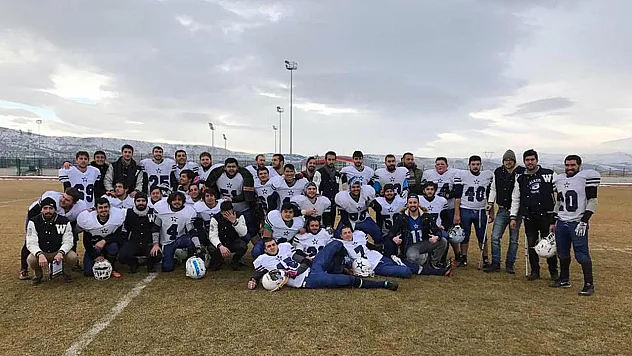 AKÜ Amerikancılar yine galip – Kocatepe Gazetesi