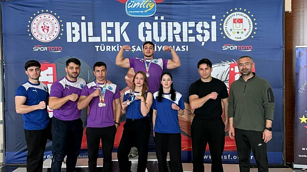 AKÜ Bilek Güreş Takımı 4 Madalya Kazandı