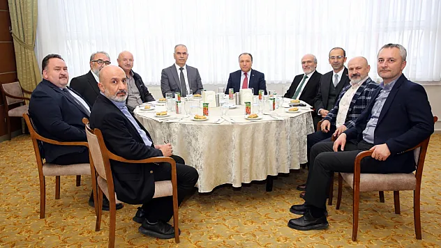 'AKÜ Bünyesinden Üniversiteler Çıkaran Köklü Bir Yapıdır'