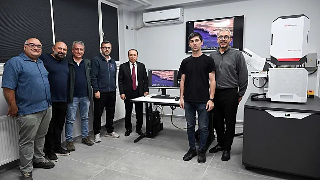 AKÜ''de Artık FE-SEM Kullanılıyor