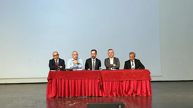 AKÜ'de Program Akreditasyon Süreçleri Değerlendirildi
