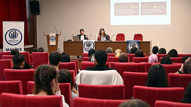 AKÜ Mezunundan Geleceğin Kamu Görevlilerine Rehber Etkinlik