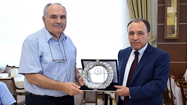 AKÜ'nün 32 Yıllık Emektarı Emekli Oldu