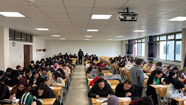 AKÜSEM'de Eğitimler Tamamlandı