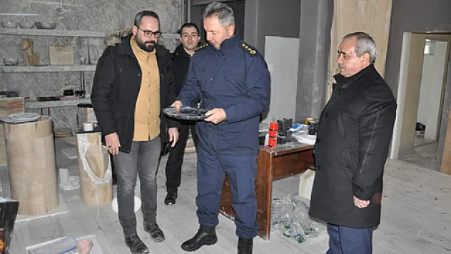 Albay Çömez, İscehisar'da ziyaretlerde bulundu