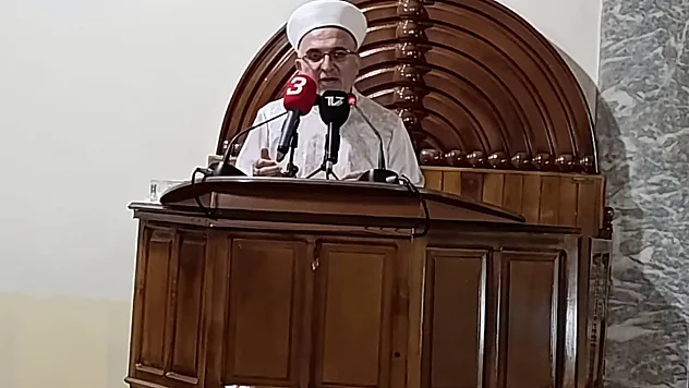 Âlemlere Rahmet Olan Peygamberimiz Salat-ü Selamlarla Anıldı