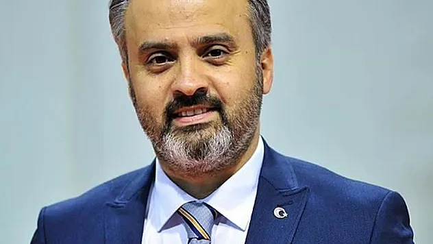 Alinur Aktaş Kimdir Ve Ne İş Yapar?