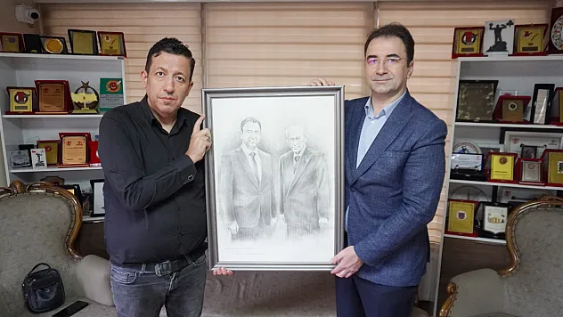 Altaş'tan Anlamlı Hediye