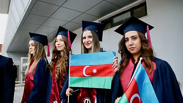 Anadolu Üniversitesi Bakü'de Mezuniyet Töreni Düzenleyecek