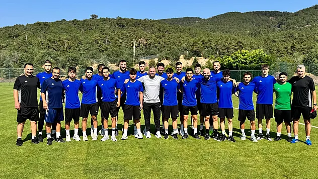 Anadolu Üniversitesi Futbol Takımı Kızılcahamam'da Kampa Girdi