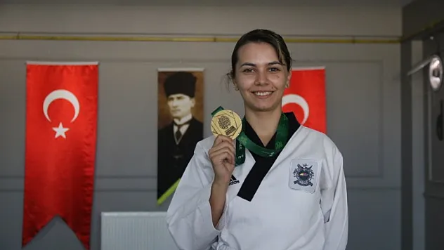Anadolu Üniversitesi'nin Başarılı Sporcusu Gülsena Karakuyulu, Avrupa'daki Başarısını Anlattı