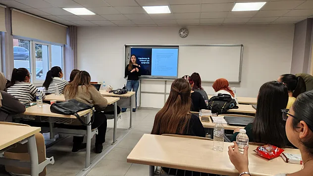 Anadolu Üniversitesi Öğrencisi Berra Binbir Türkiye'yi Avrupa'da Temsil Edecek!