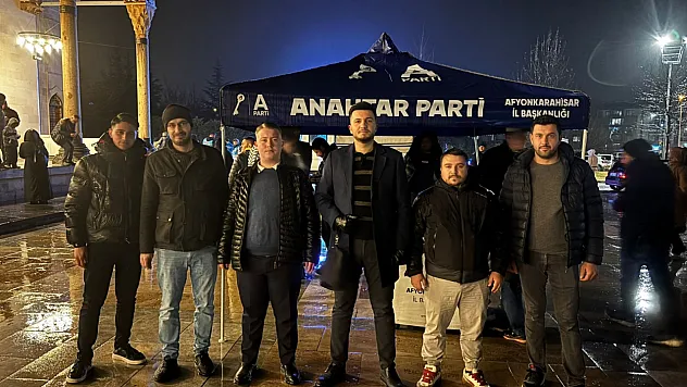 Anahtar Parti, Berat Kandili'ni Unutmadı