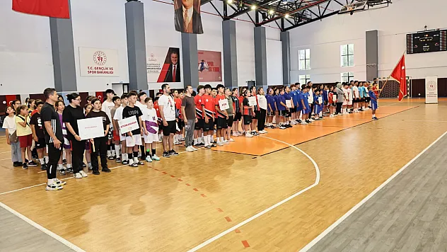 ANALİG Futbol Müsabakaları Manisa'da Başladı