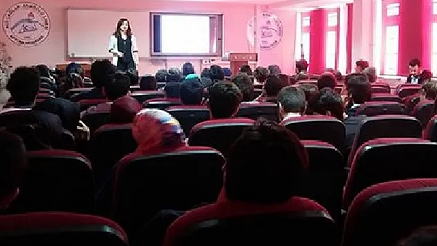 'Anda kalalım, gelecek için çalışalım'