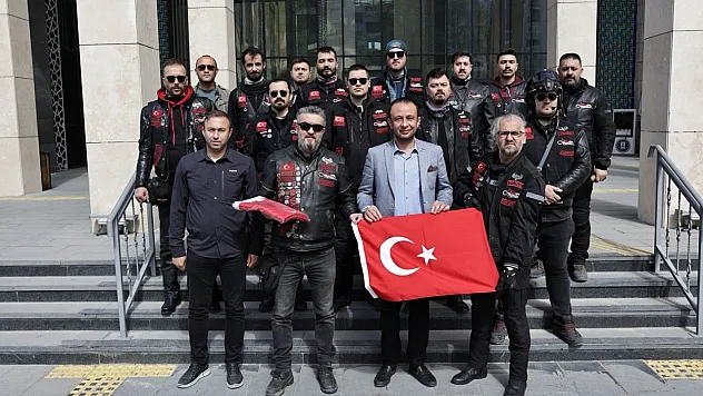 Anıtkabir'e Şanlı Türk Bayrağı Yolculuğu