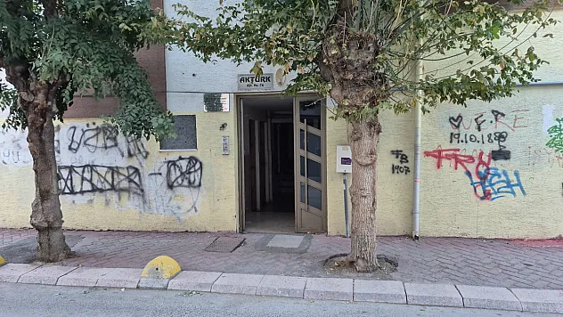 Apartman Deposunda Şüpheli Ölüm! Polis Soruşturma Başlattı