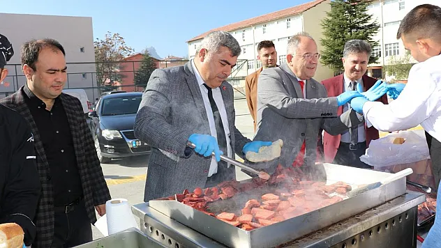Ara Tatilde Öğrenciler Mangalda Buluştu