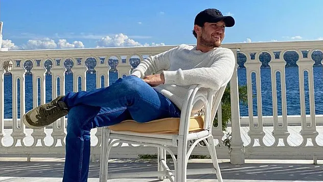 Aras Bulut İynemli Tahsili Nedir?