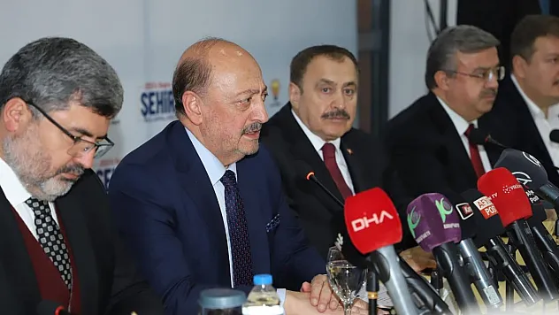 “Asgari ücret artışının istihdama negatif bir etkisi yok”